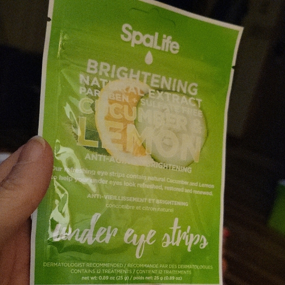 SpaLife Brightening Under Eye Strips with Cucumber & Lemon Extract 12 Treatments - Picture 1 of 2